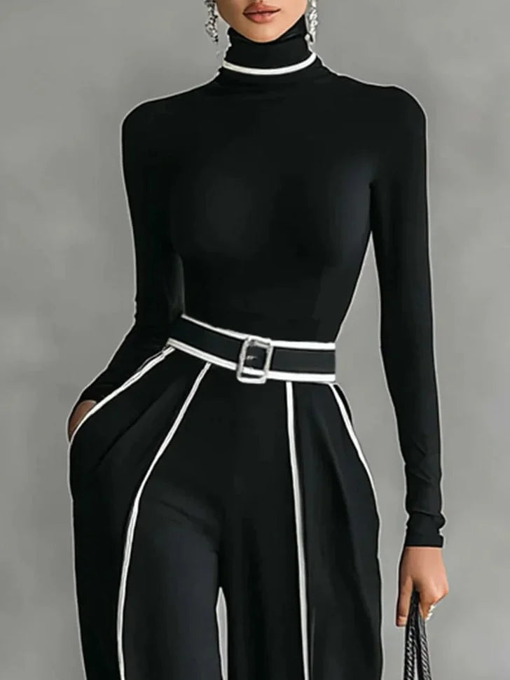Conjunto de top de manga larga con cuello alto y ribete blanco, pantalones de pierna ancha y cinturón