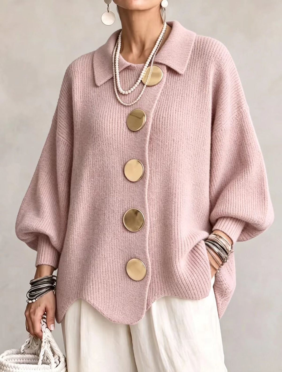 Isadora | Cardigan Oversize con Cuello y Grandes Botones Metálicos