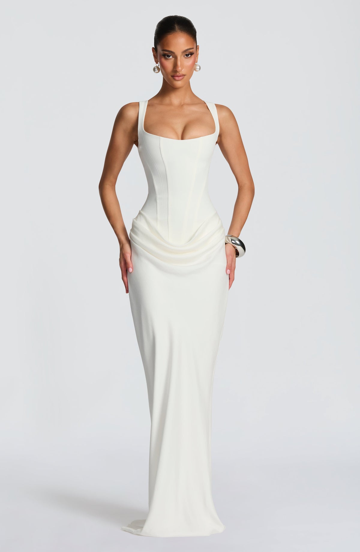 Leonor ❘ Vestido maxi de escote cuadrado