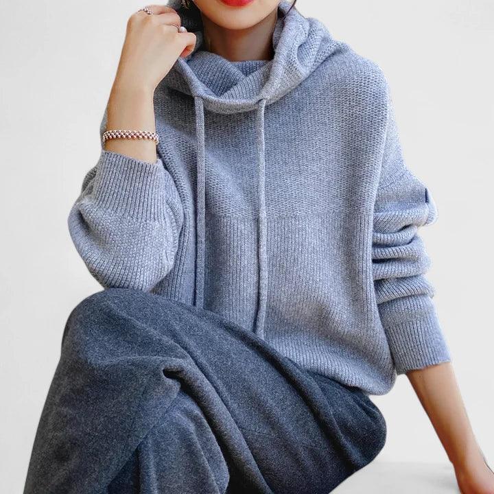 Marie | Suéter Acolchado con Cuello Alto y Capucha